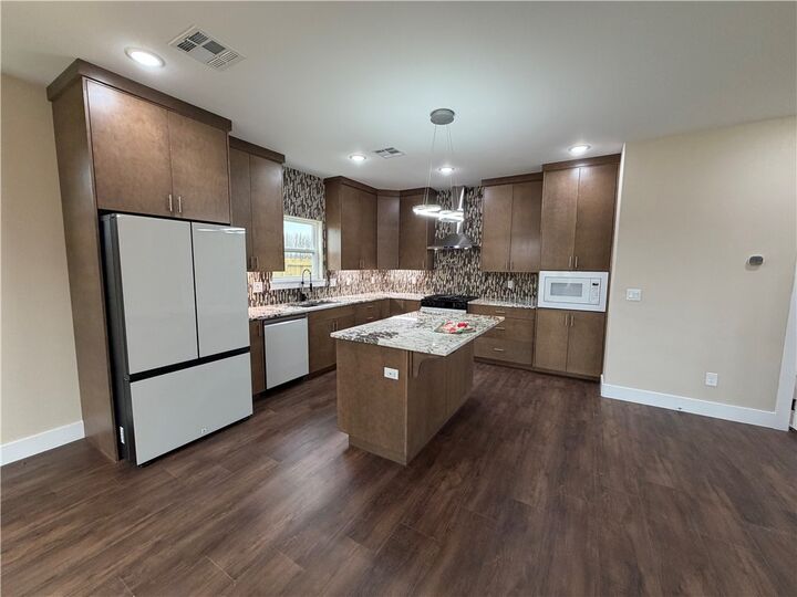 Property Photo:  4924 Weeping Willow Avenue  AR 72764 