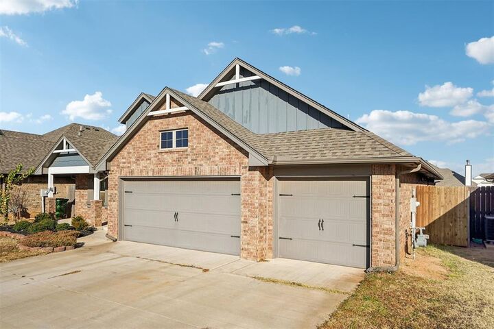 Property Photo: 9217 NW 91st Street OK 73099