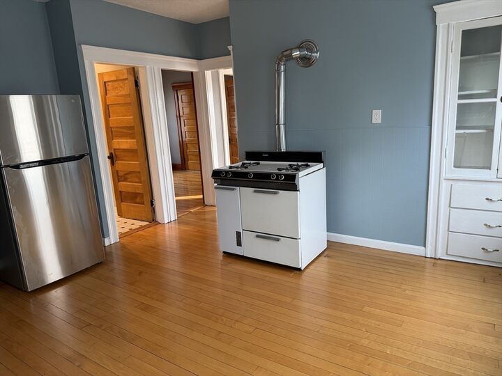 Property Photo:  29 Boardman St 2  MA 01606 