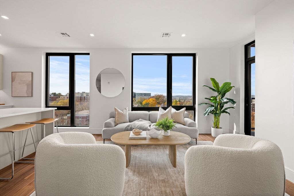 Property Photo:  1515 Commonwealth 806  MA 02135 