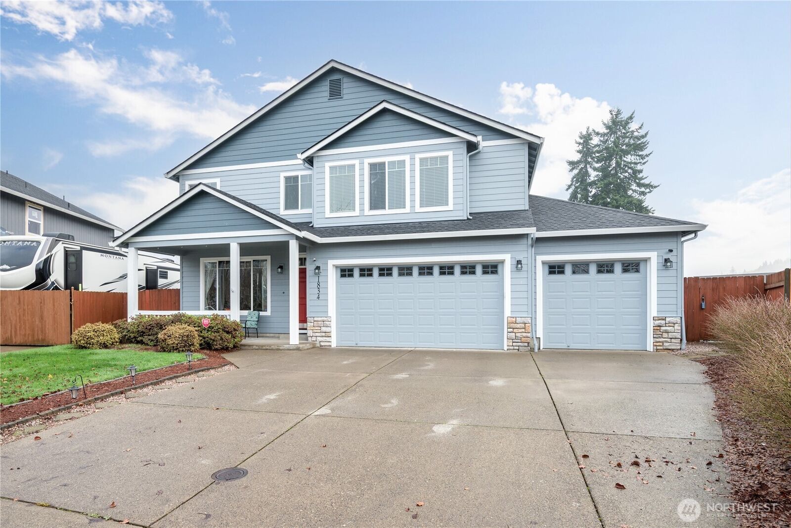 Property Photo: 1834 Island Drive WA 98632