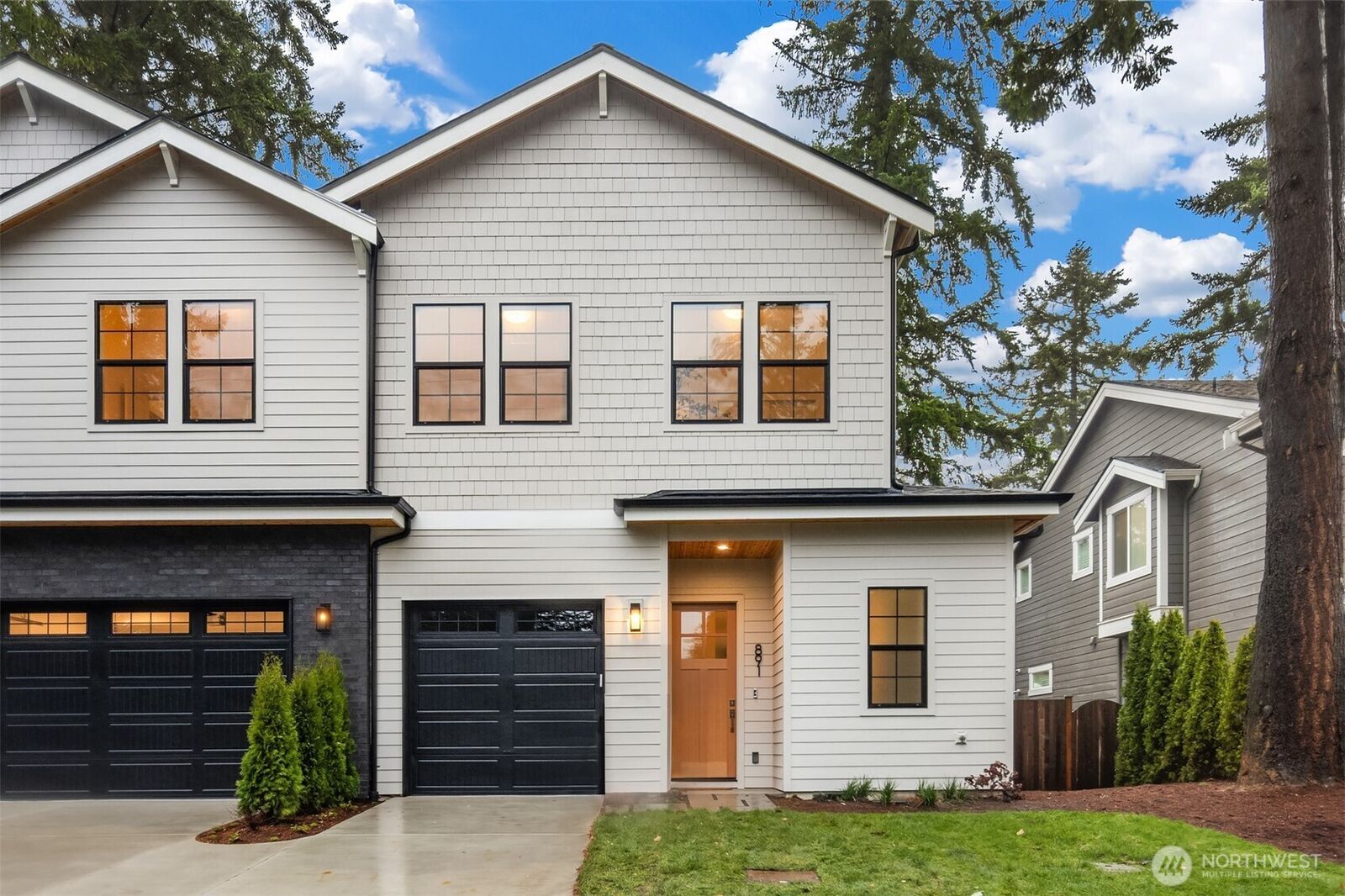 Property Photo: 891 166th Avenue NE WA 98008