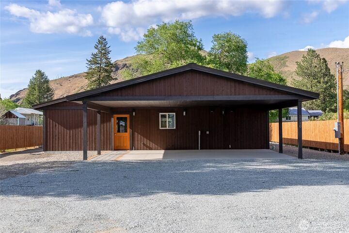 Property Photo:  1110  Riverside Avenue  WA 98856 