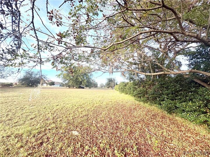 Property Photo:  756 E Bismark Street  FL 34442 