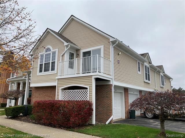 Property Photo: 56626 Chesapeake Trail MI 48316