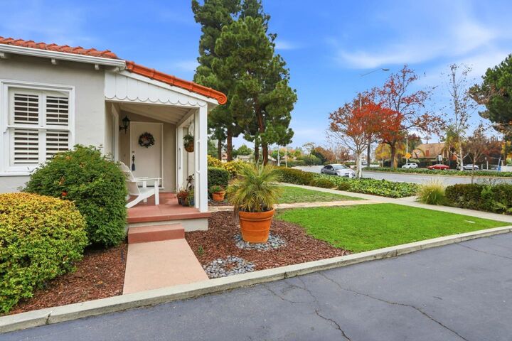 Property Photo: 680 North Winchester Boulevard CA 95050