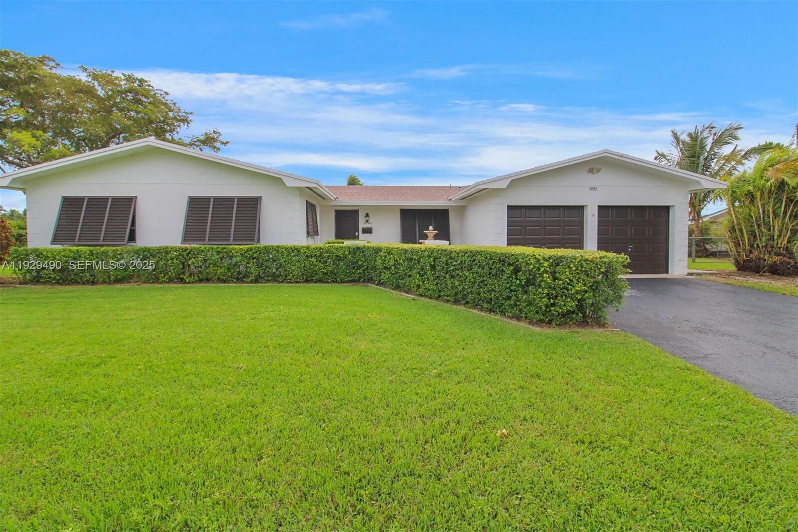 Property Photo: 10962 SW 117th St N/A FL 33176