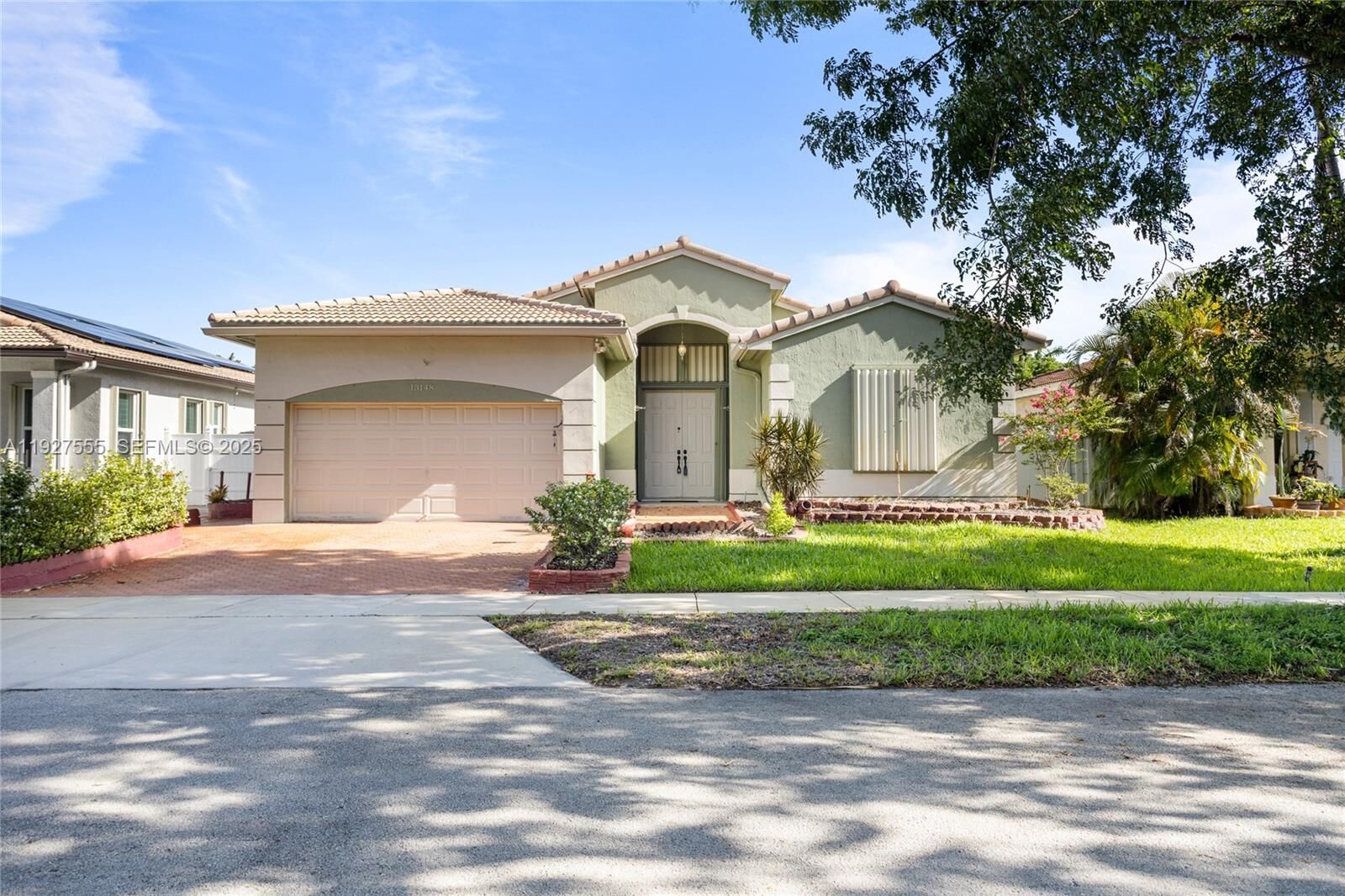 Property Photo:  13148 SW 23rd St  FL 33027 