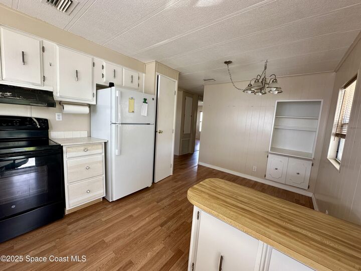 Property Photo: 1675 Oceana Drive FL 32952
