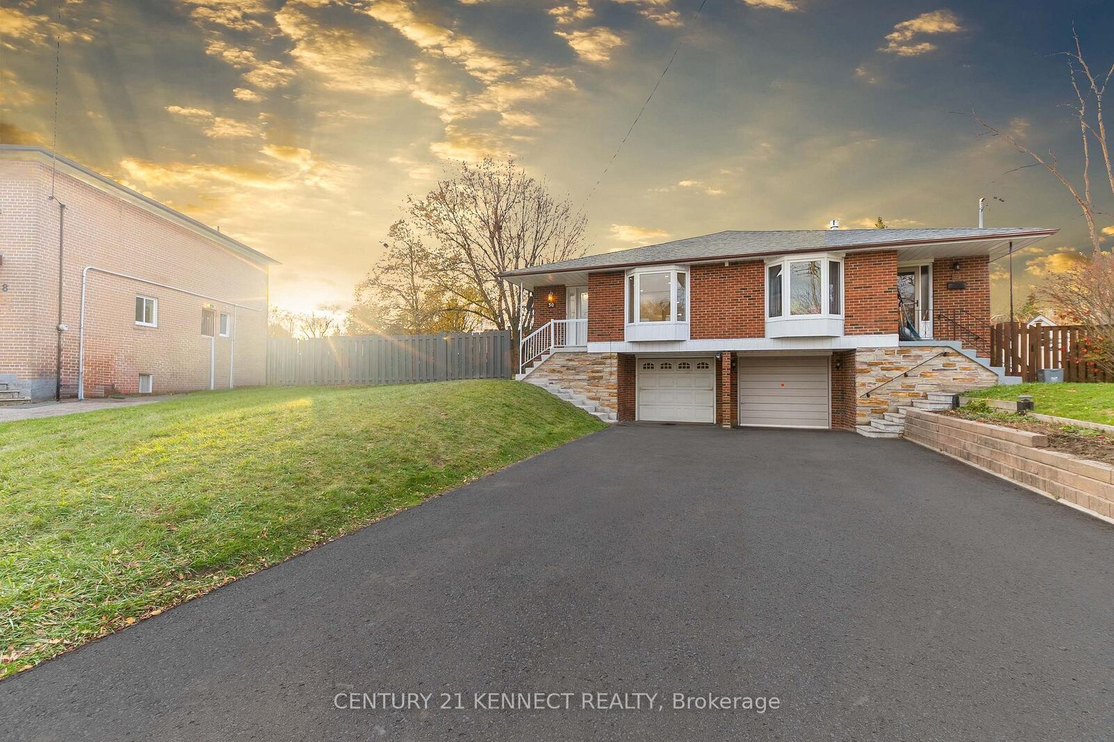 Property Photo:  30 Greyabbey Trail  ON M1E 1V7 