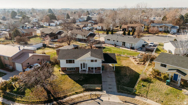 Property Photo:  1183 N 200 E  UT 84041 