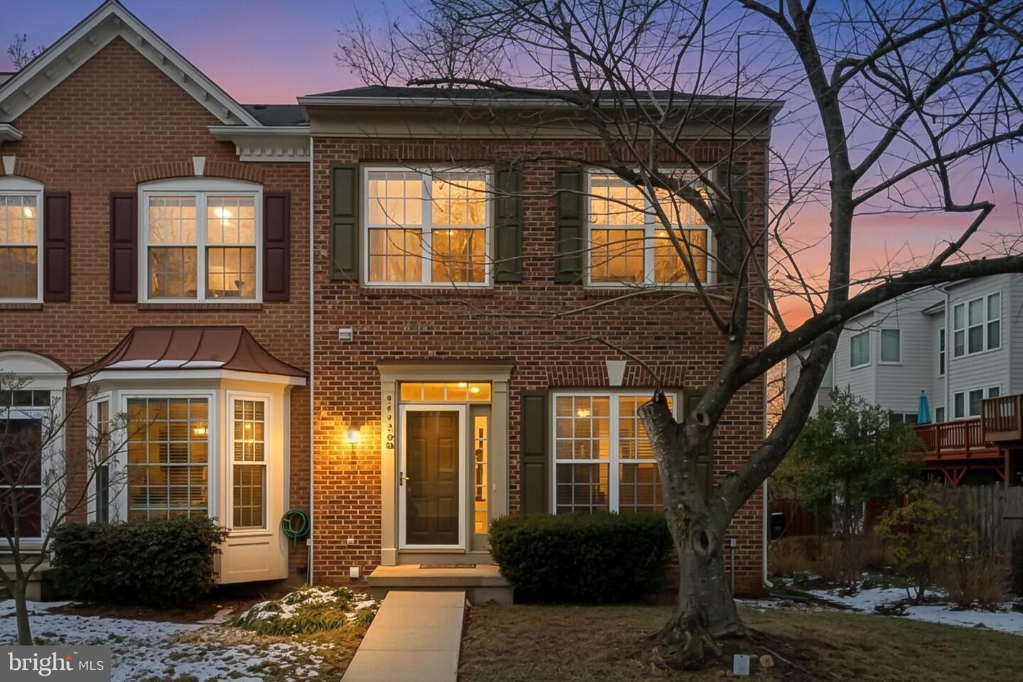 Property Photo:  5432 Summer Leaf Lane  VA 22312 