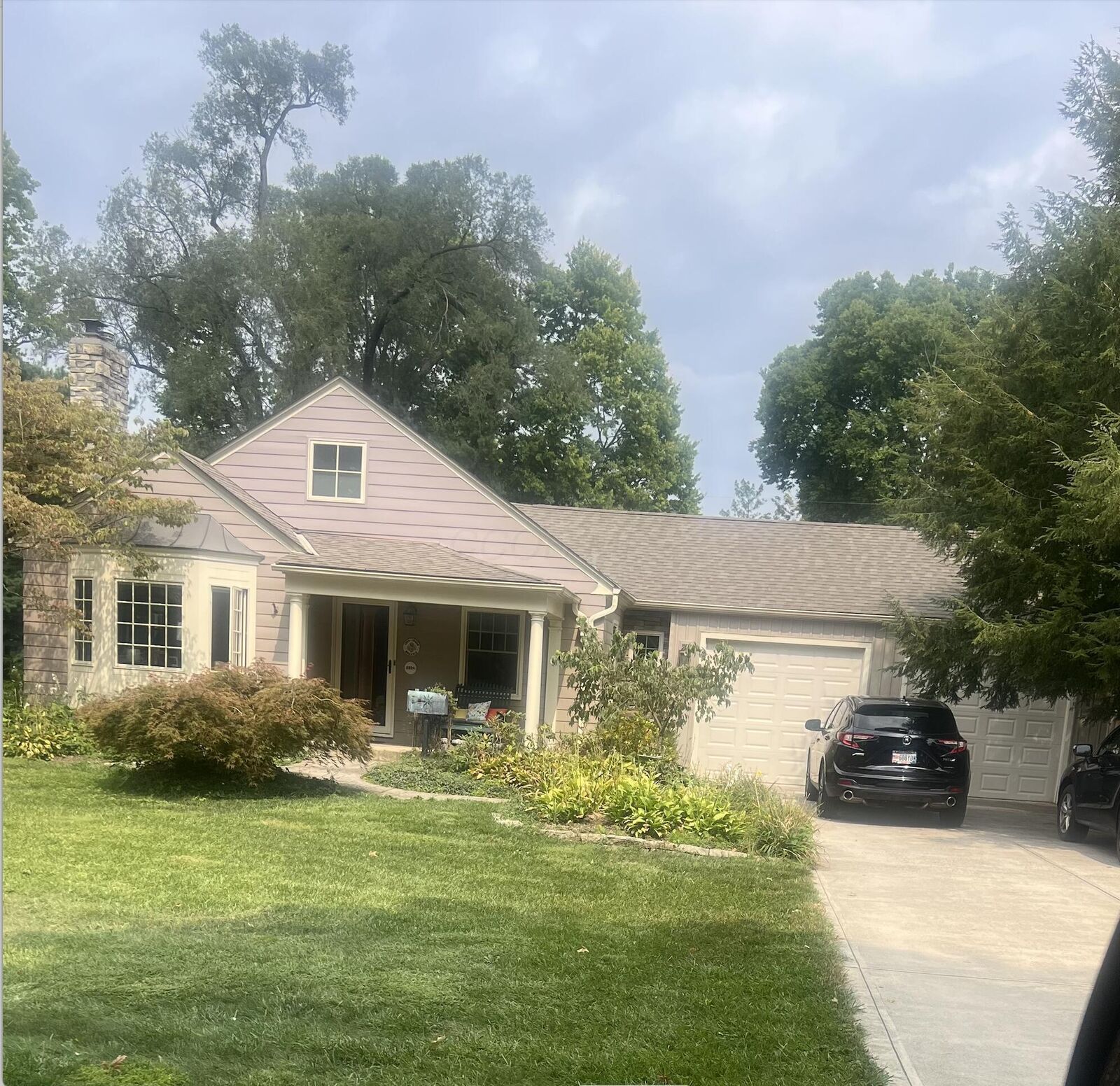 Property Photo:  2824 Eastcleft Drive  OH 43221 