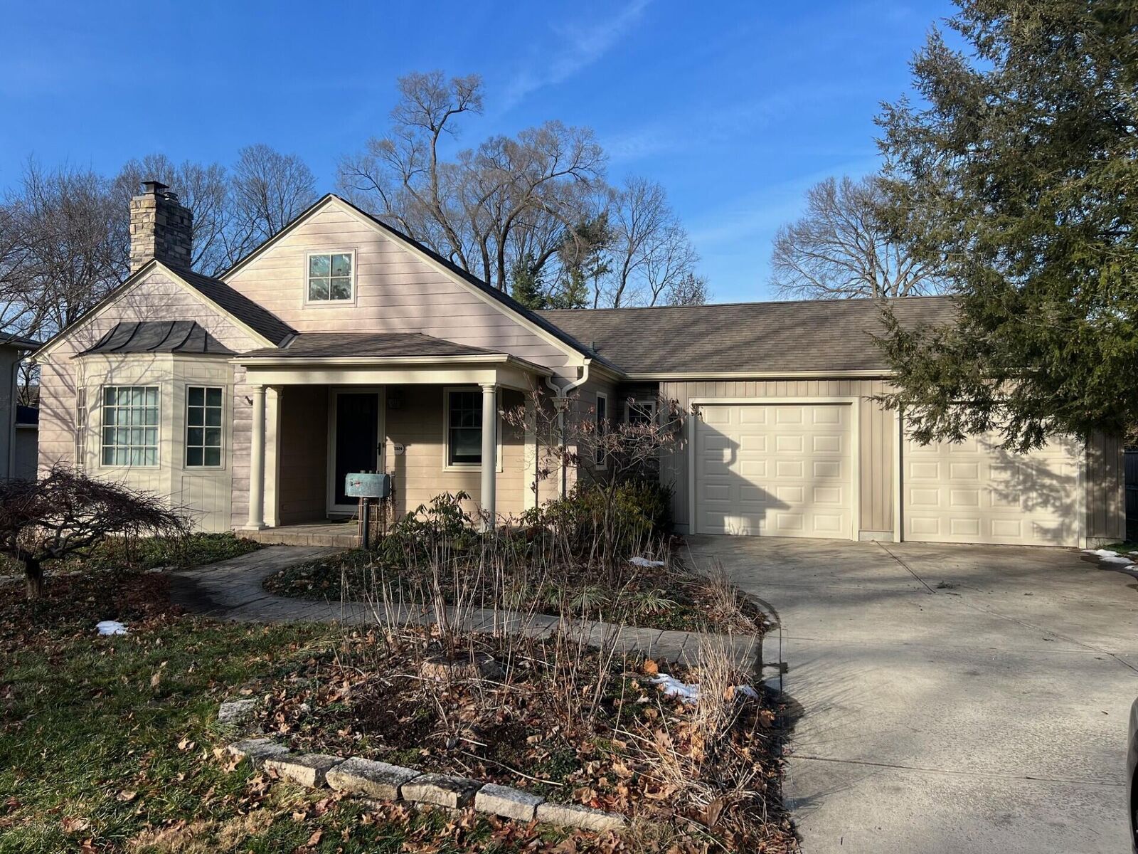 Property Photo:  2824 Eastcleft Drive  OH 43221 