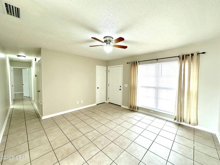 Property Photo: 215 San Pablo Street FL 32413