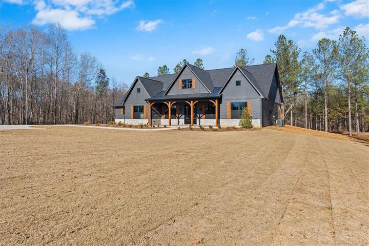 Property Photo: 1374 Morgan Road GA 30110