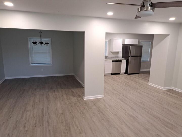 Property Photo:  700 Lynn Circle SW  GA 30311 