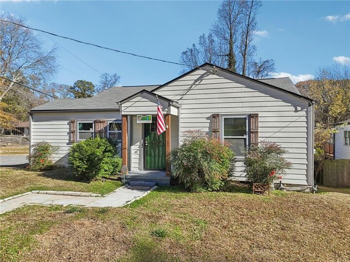 Property Photo: 210 Chicamauga Avenue SW GA 30314