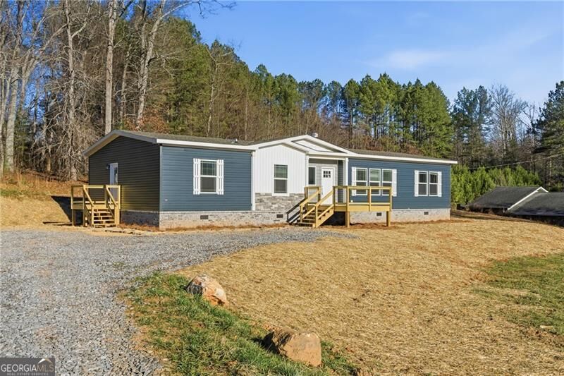 Property Photo:  211 Loving Road  GA 30560 