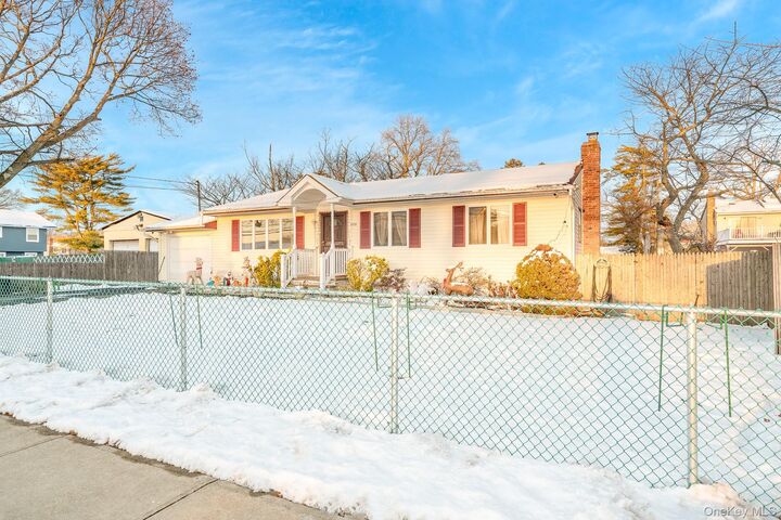 Property Photo:  1175 Little East Neck Road  NY 11704 