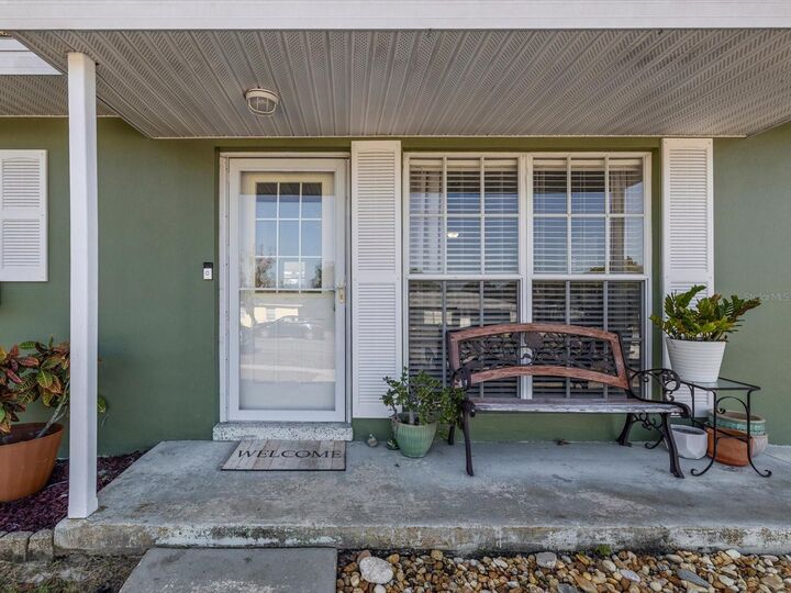 Property Photo:  444 Edgehill Avenue  FL 34606 