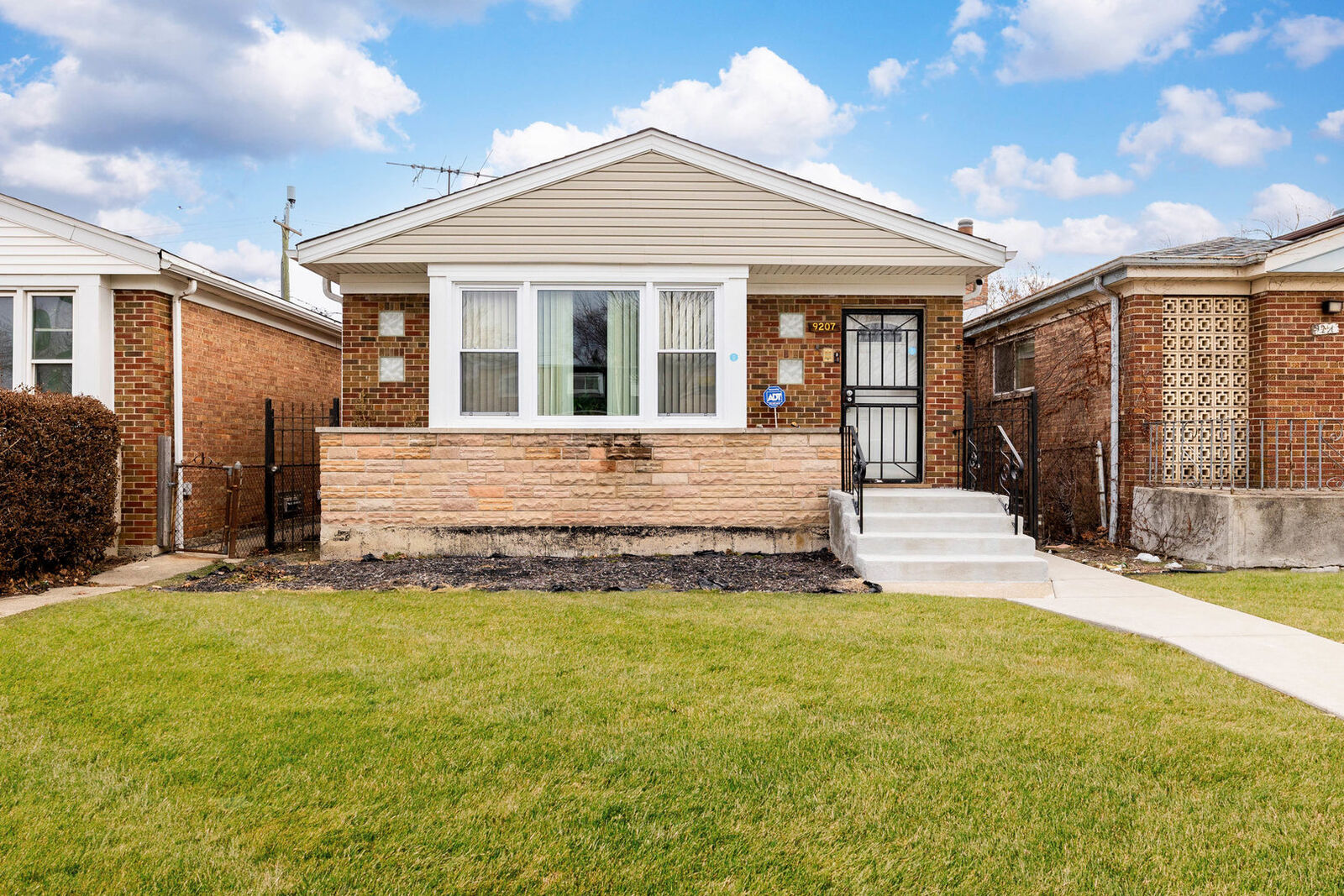 Property Photo: 9207 S Halsted Street IL 60620