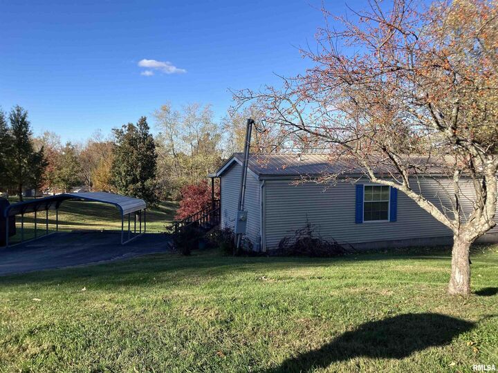 Property Photo:  557 Twin Oaks Drive  IL 62920 