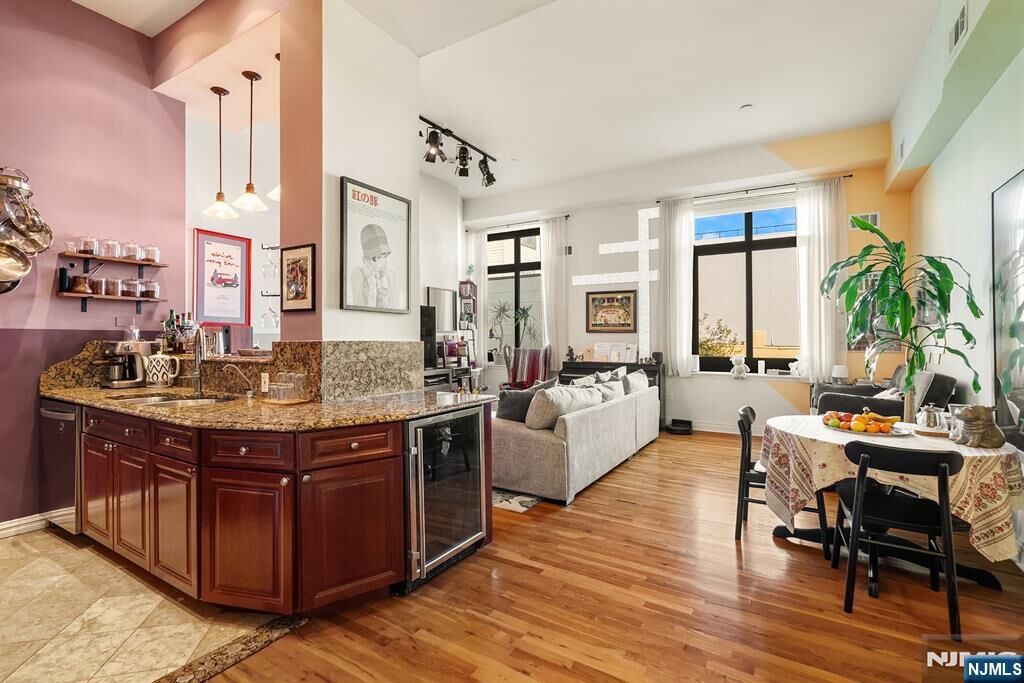 Property Photo:  518-536 Gregory Avenue C301  NJ 07086 