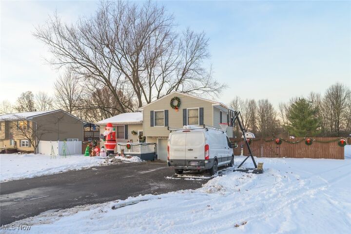 Property Photo:  2411 Griffith Drive  OH 44410 