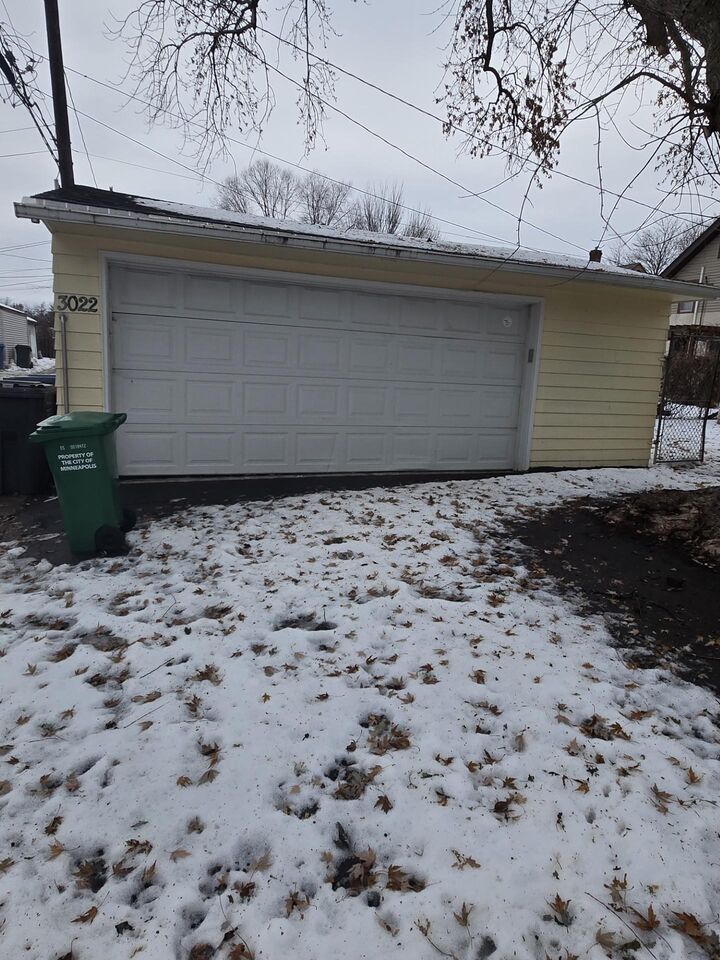 Property Photo:  3022 32nd Avenue S  MN 55406 