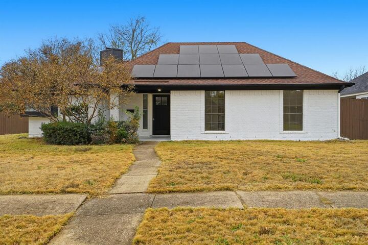 Property Photo:  3805 Drakestone Avenue  TX 75088 