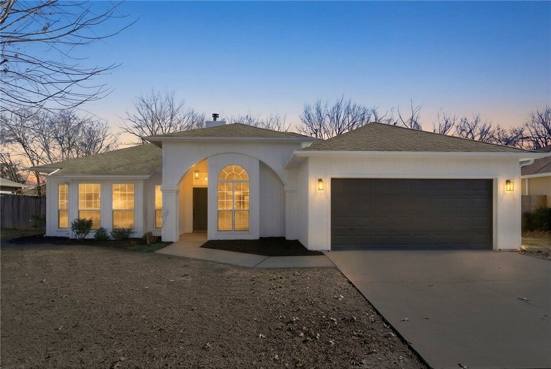 Property Photo: 3050 N Pyrite Drive AR 72704