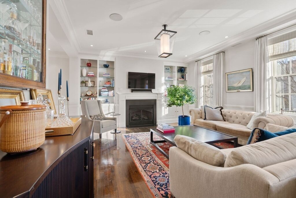 Property Photo: 413 Commonwealth 5 MA 02215