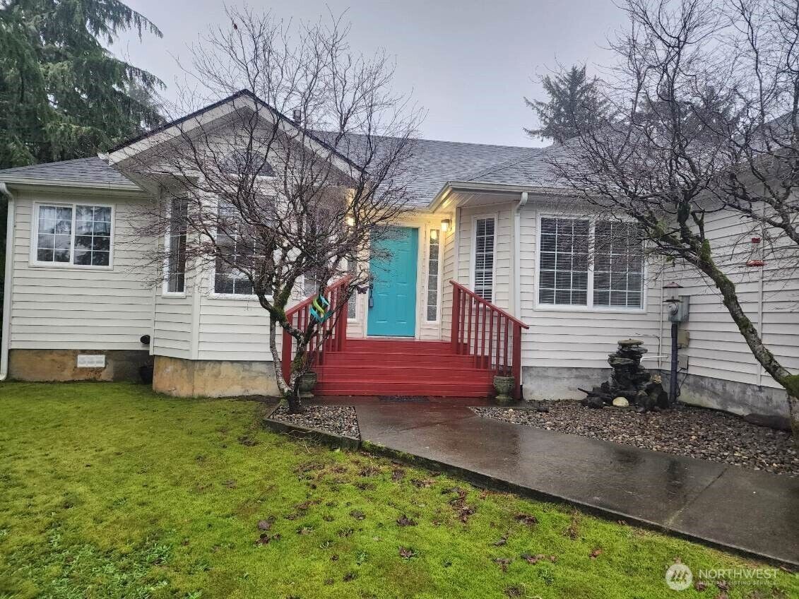 Property Photo:  723  Trinity Court SE  WA 98569 