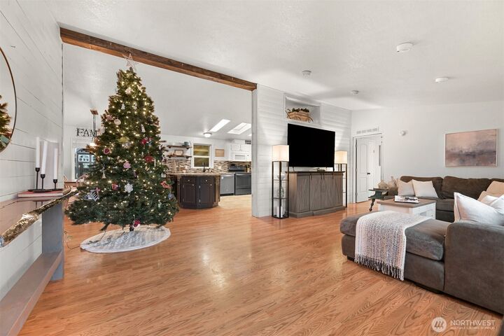 Property Photo:  954  Garfield Avenue  WA 98230 