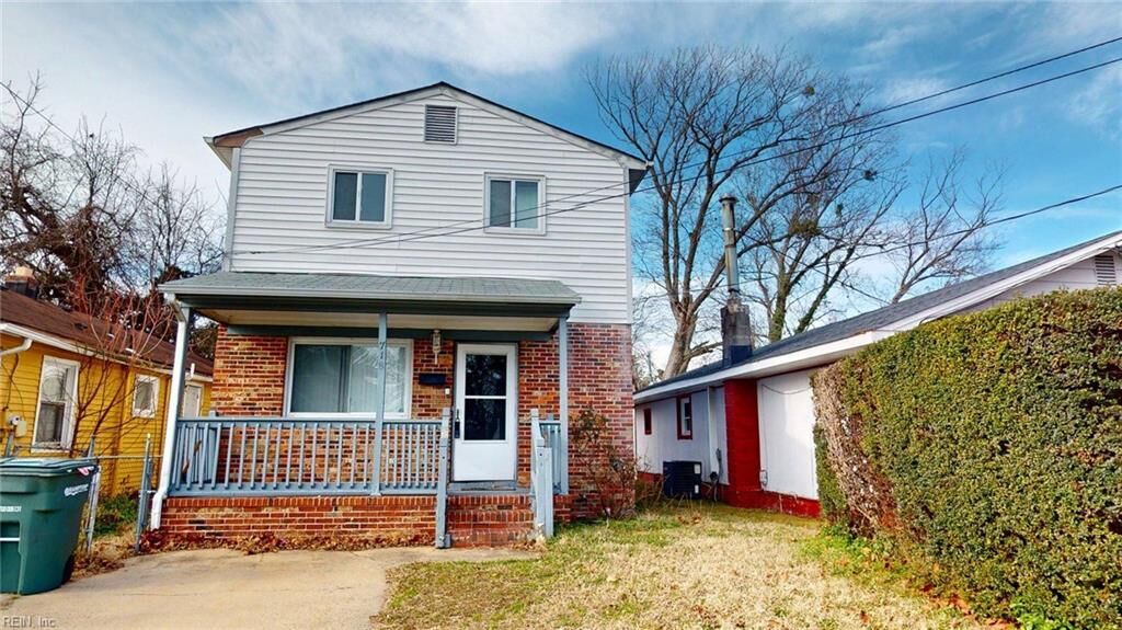 Property Photo:  718 Langley Ave  VA 23669 