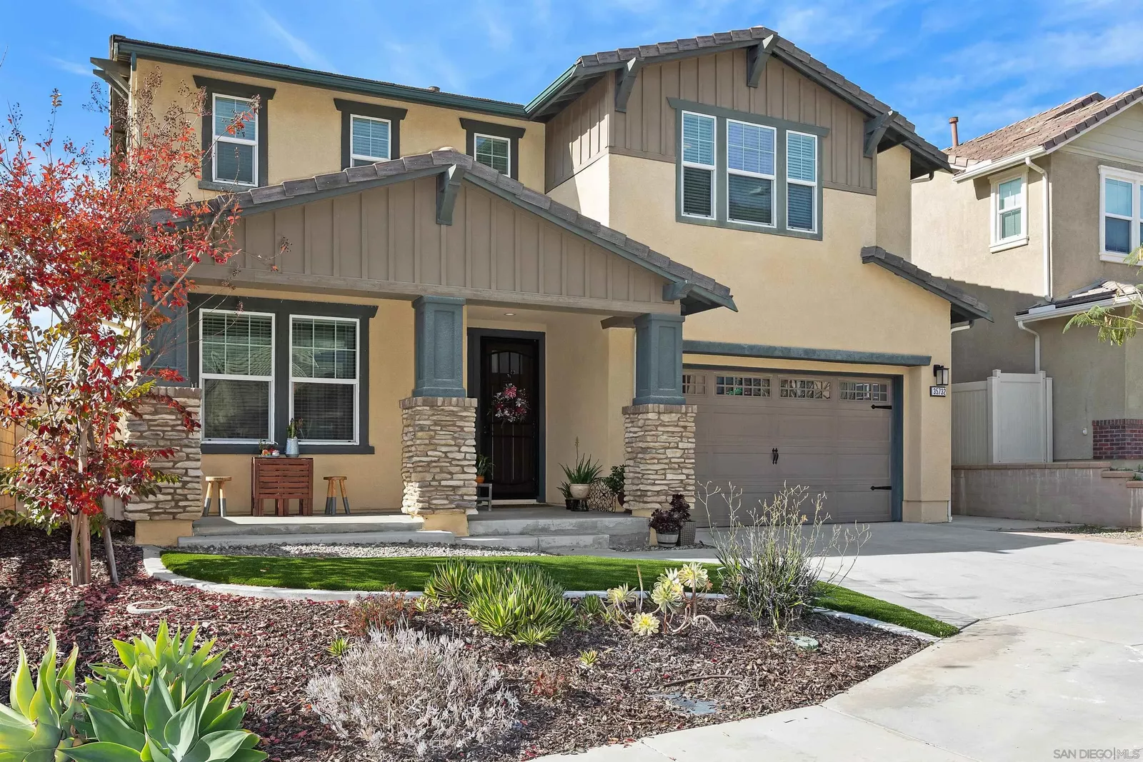 Property Photo:  35732 Garrano Ln  CA 92028 