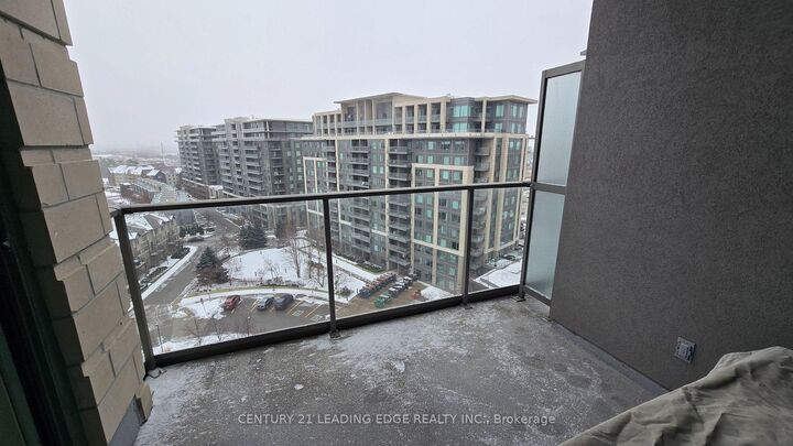 Property Photo:  233 South Park Road 1201  ON L3T 0B3 