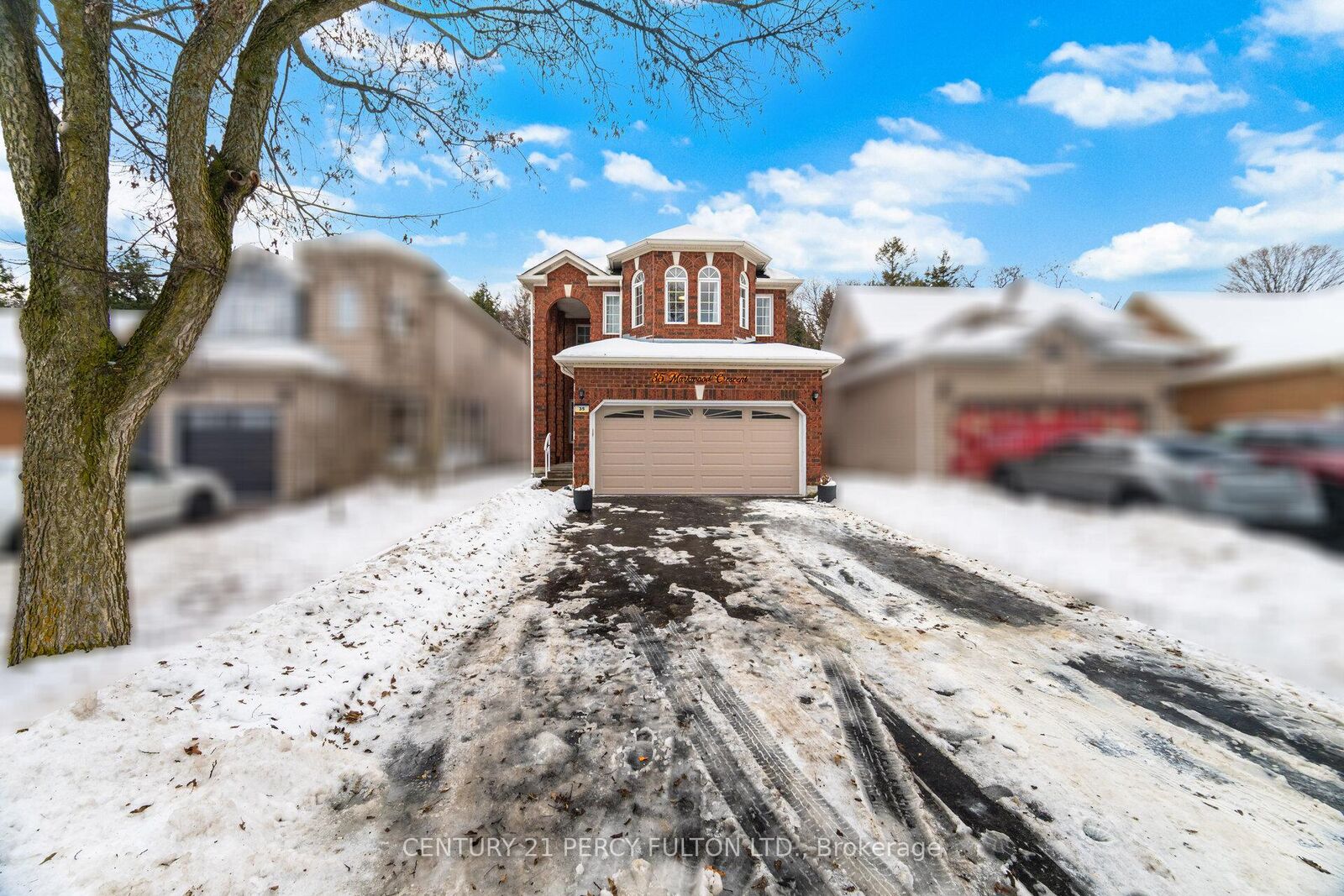 Property Photo:  35 Markwood Crescent  ON L1R 2S3 