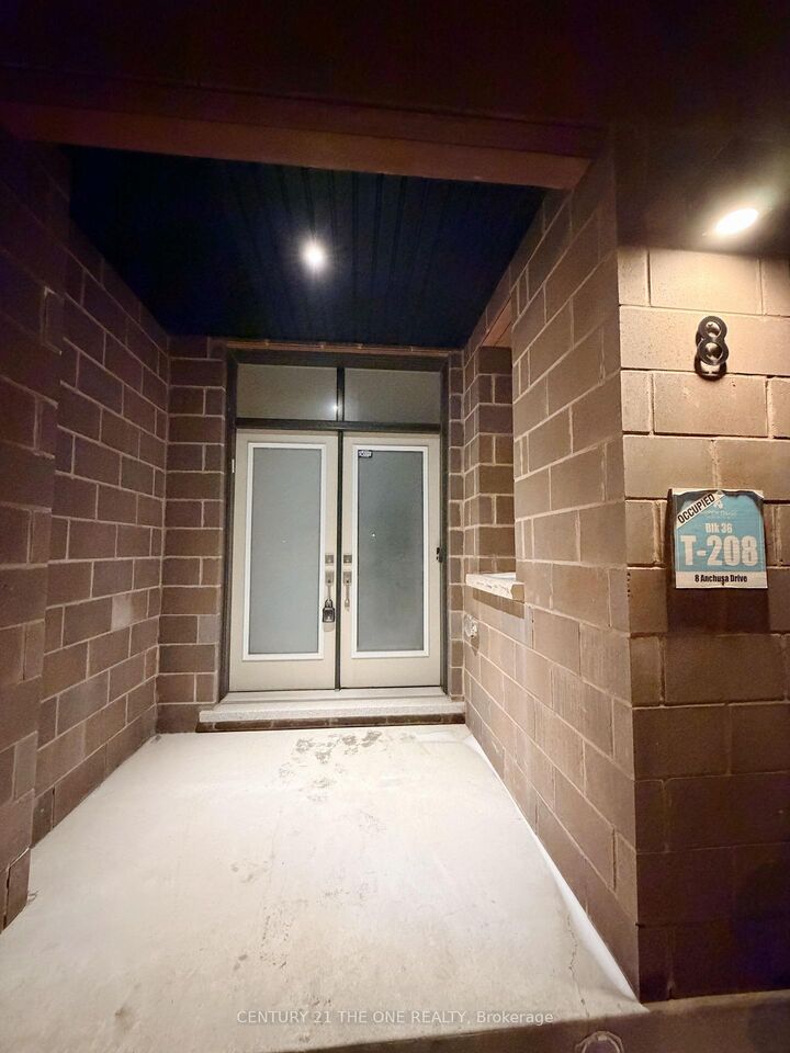 Property Photo:  8 Anchusa Drive  ON L4E 0Z2 