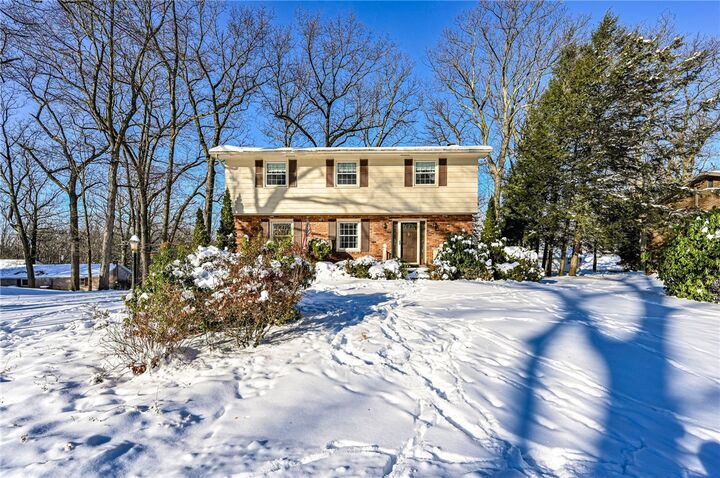 Property Photo:  1127 McKenna Way  PA 15601 