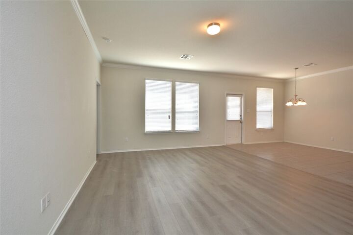 Property Photo:  113 Thrasher Cove  TX 78641 