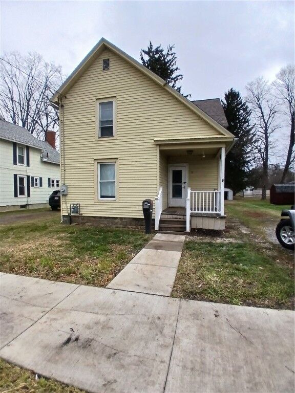 Property Photo:  7 Chestnut Street  NY 14810 