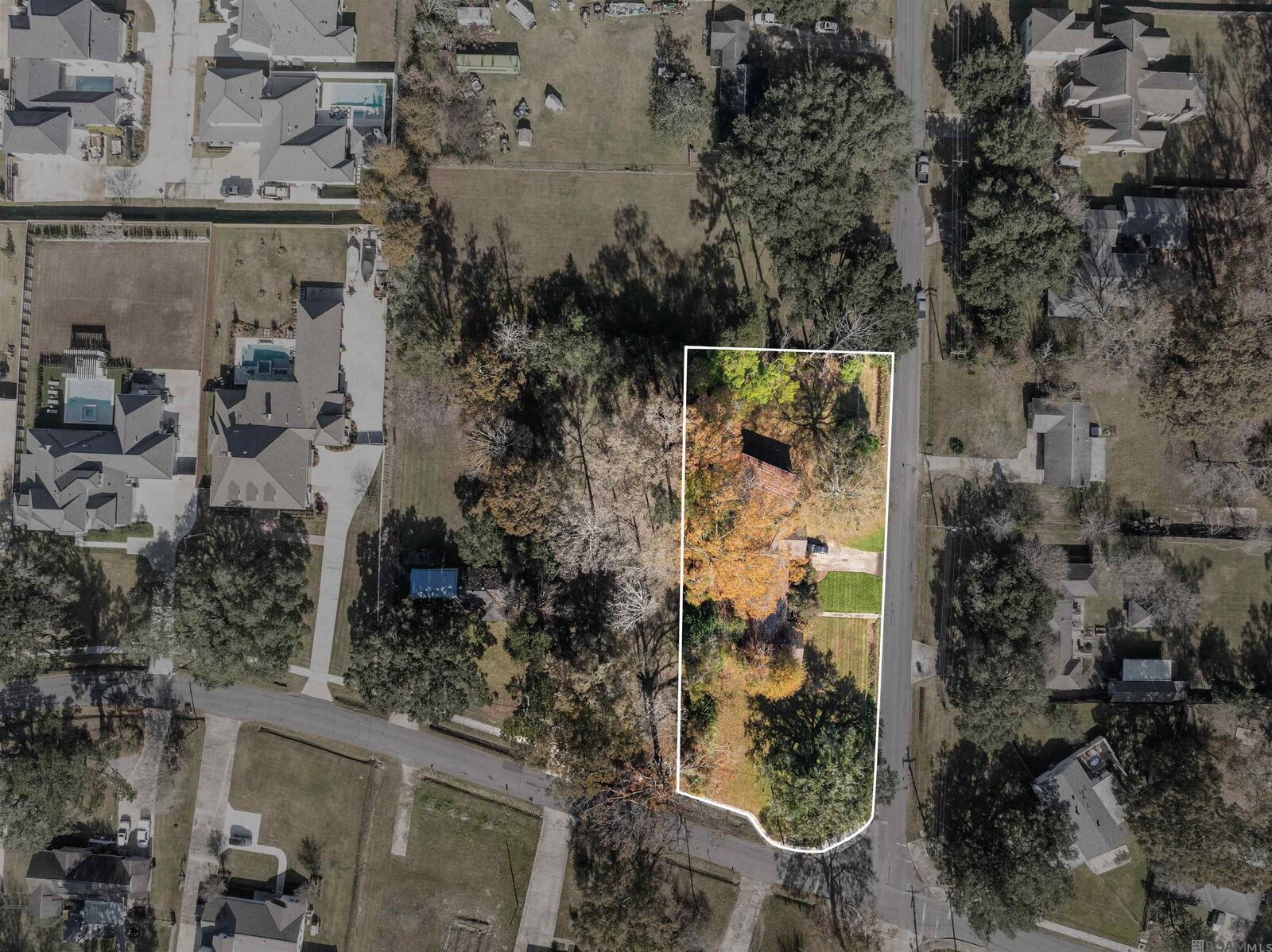 Property Photo:  5034 Floynell Dr  LA 70809 