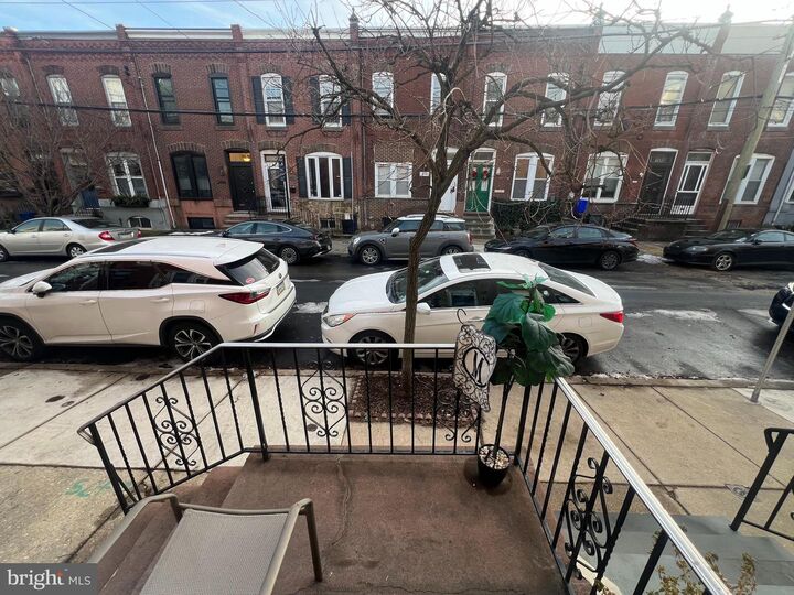 Property Photo:  2441 Carpenter Street  PA 19146 