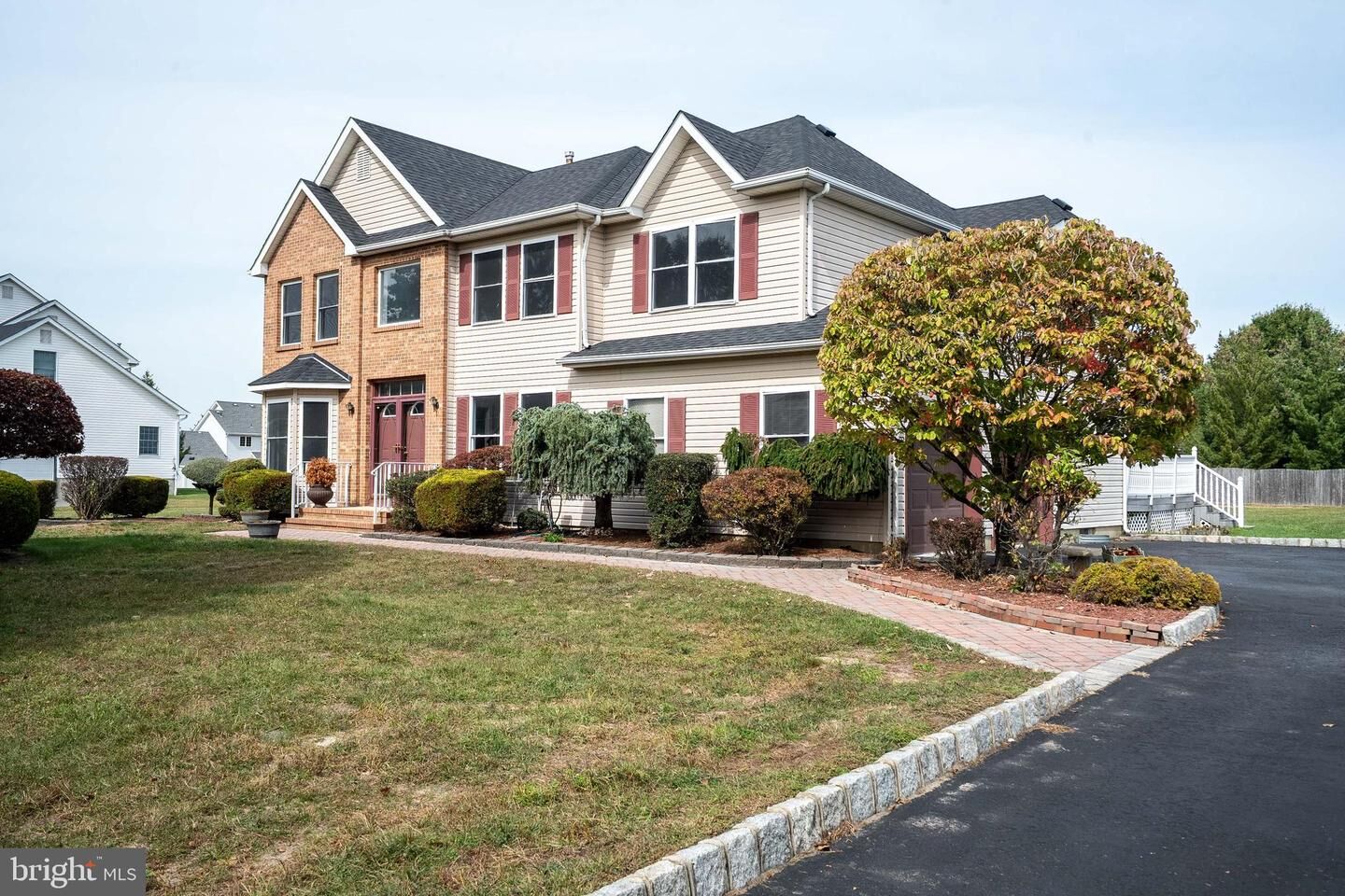 Property Photo:  27 Samantha Drive  NJ 08831 