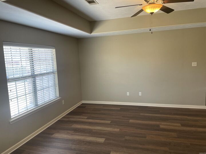 Property Photo:  1720 Milestone Drive  AR 72034 