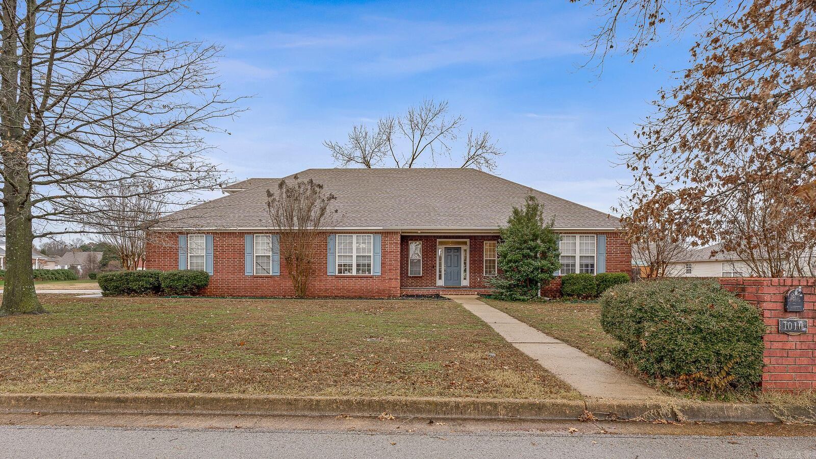 Property Photo: 1010 Brownstone Drive AR 72404