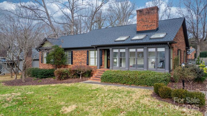 Property Photo:  489 17th Avenue NE  NC 28601 