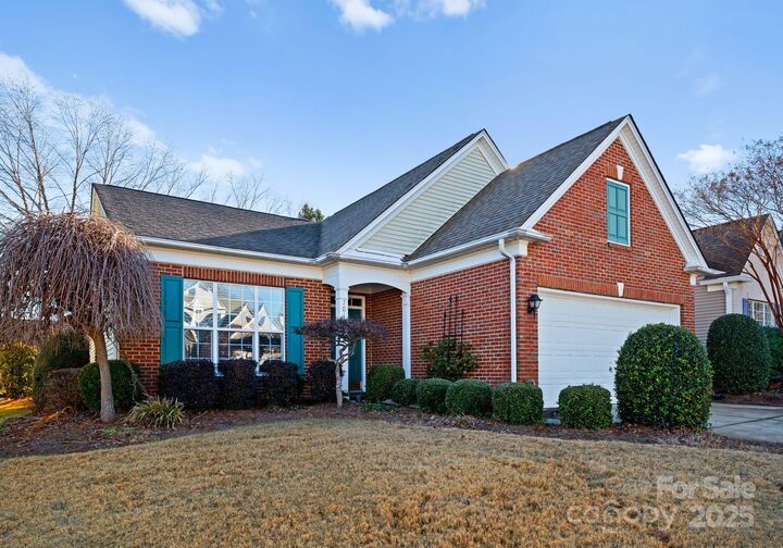 Property Photo:  7011 Southbrook Drive  NC 28277 